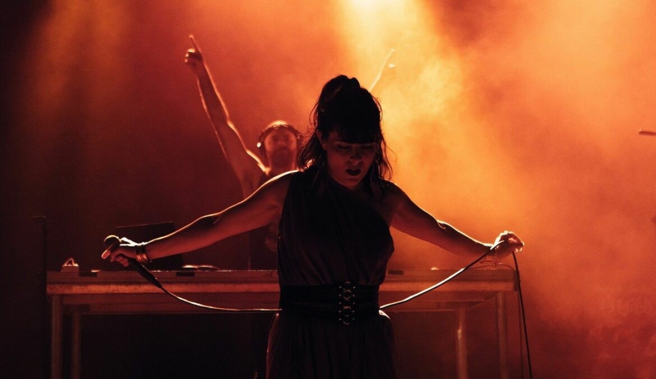 Pisilj egyszerűen nőként, találd meg a kedvenc fellépődet, és kíméld a környezeted a fesztiválszezonban!