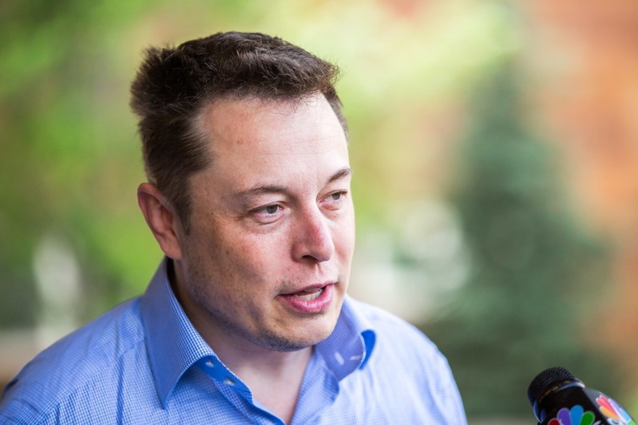 Elon Musk online tárgyalt az ukrán kormányfővel: Zelenszkij meginvitálta a techgurut