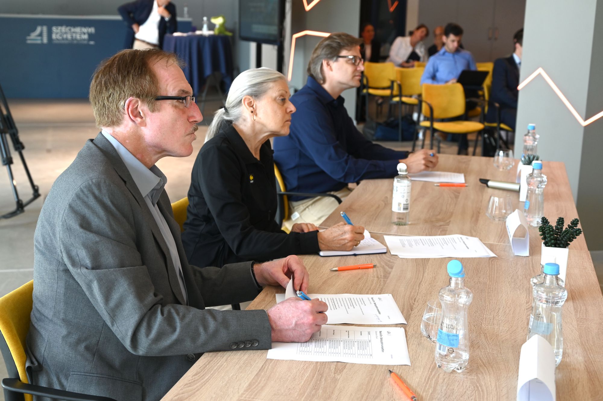 11_Hungarian Summit 2025_Race is On Innovation Pitch Day