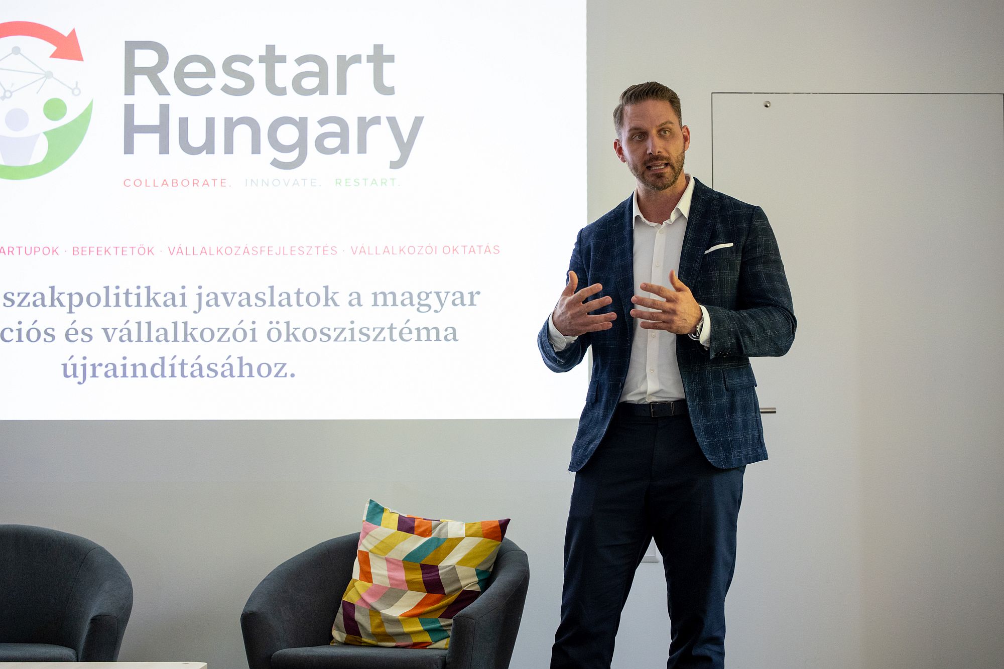 Restart Hungary_3